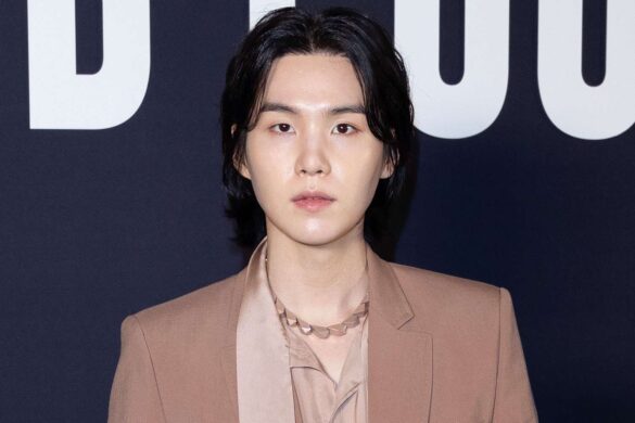 Ο Suga των BTS πρωταγωνιστεί στην καμπάνια του Valentino