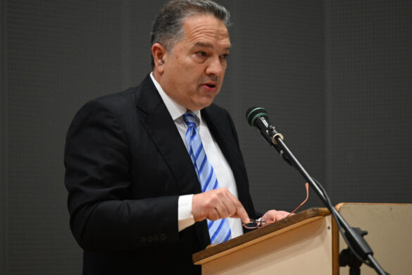 Κ. Σβόλης: “Προσβλητική η στάση του Δήμου Πατρέων για τους φοιτητές”