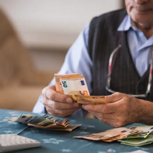 Συντάξεις: Ποιοι είναι οι 150.000 συνταξιούχοι που διεκδικούν αυξήσεις