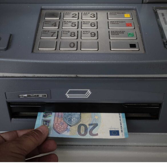 Ελεύθεροι επαγγελματίες: Ανοίγει ο δρόμος προς τη σύνταξη ακόμη και με οφειλές στον ΕΦΚΑ
