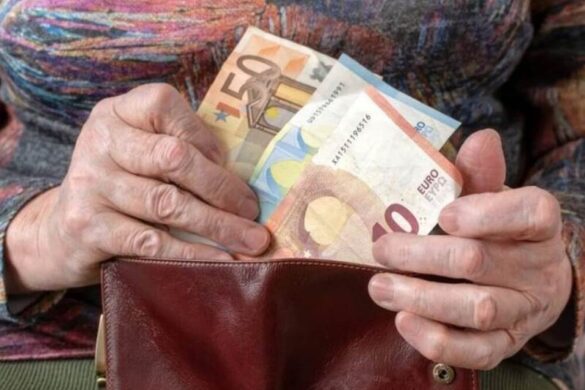 Ηλικιωμένοι στην Πάτρα: Αγώνας Επιβίωσης με Συντάξεις Πείνας