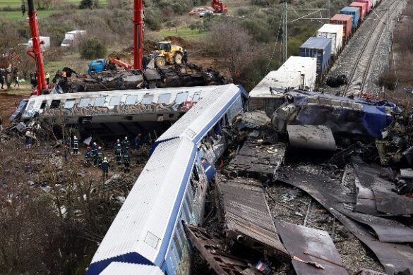 Στον εφέτη ανακριτή Λάρισας οι κατηγορούμενοι για το δυστύχημα στα Τέμπη