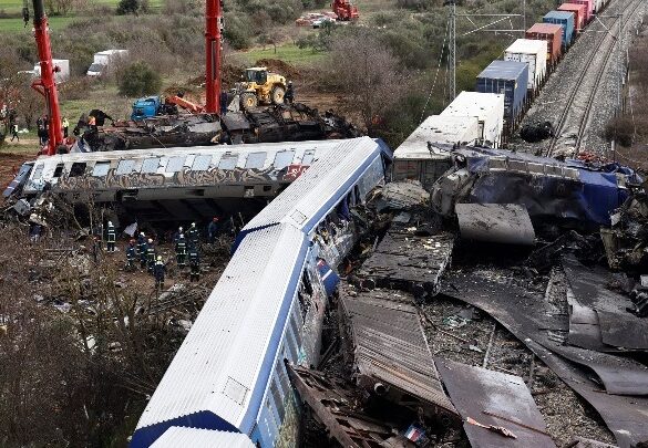 Στον εφέτη ανακριτή Λάρισας οι κατηγορούμενοι για το δυστύχημα στα Τέμπη