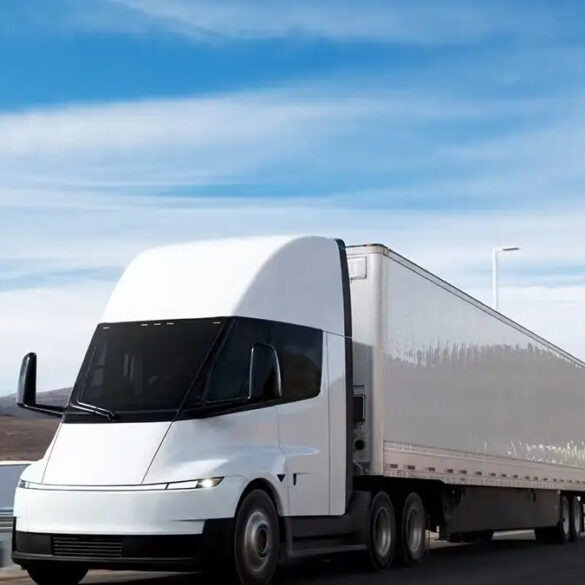 Η Tesla φέρνει το ηλεκτρικό φορτηγό Semi στην Ευρώπη