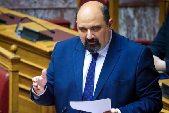 Κυβέρνηση για το email Τριαντόπουλου – Η αλήθεια πίσω από τις αποκαλύψεις