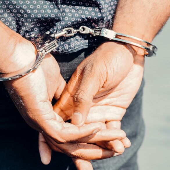 Εξαρθρώθηκε σπείρα στην Τρίπολη – Τέσσερις συλλήψεις για βιασμό 61χρονης και διαρρήξεις