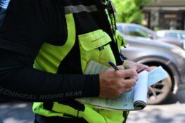 Δυτική Ελλάδα: Τον έπιασαν να οδηγεί φορτηγό… χωρίς άδεια