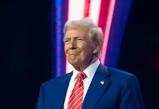 Ντόναλντ Τραμπ: Αν ο πρόεδρος της Αμερικής αψηφά την Δικαιοσύνη, τότε τι;