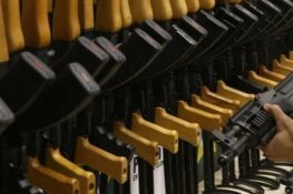 Τζίρος-ρεκόρ για τις 100 μεγαλύτερες κατασκευάστριες όπλων παγκοσμίως το 2024