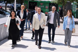 Ο Αλέξης Τσίπρας στον Άρειο Πάγο για την κατάθεση των υπογραφών της ΕΛΑΣ