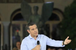 Αλέξης Τσίπρας από Νίκαια: «Σε 24 ώρες γίναμε αξιωματική αντιπολίτευση σε λίγους μήνες κυβέρνηση»
