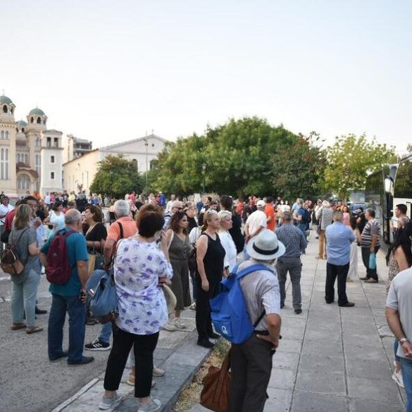 Πάτρα: Ξεκίνησε η κινητοποίηση για το Μέγαρο Μαξίμου- Αναχώρησαν με λεωφορεία