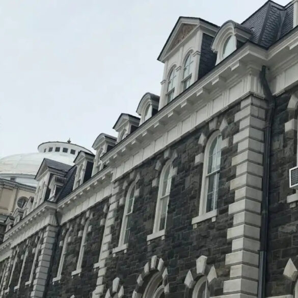 Εφιαλτικές ώρες για φοιτήτρια στο Πανεπιστήμιο Κορνέλ: Κατήγγειλε πως την νάρκωσαν και την βίαζαν για ώρες