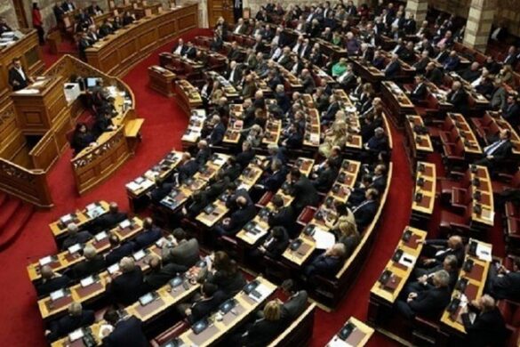 Βουλή: Σύσταση προανακριτικής για τον Χρ. Τριαντόπουλο με 277 ψήφους υπέρ