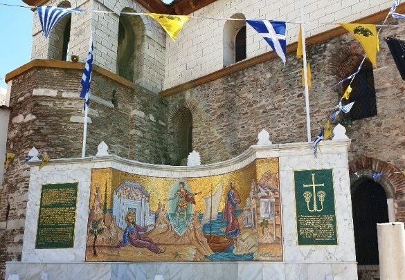 Εντοπίστηκαν σε μονή στην Αττική εικόνες και ξυλόγλυπτα που είχαν κλαπεί στην επαρχία