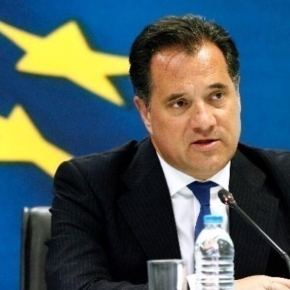 Άδ. Γεωργιάδης: Να συνηθίσουμε ότι θα ανοίγουμε και θα κλείνουμε-Ολικό lockdown αν χρειαστεί