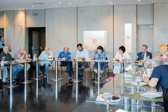 Συνάντηση της Λ. Μενδώνη με στελέχη της ΝΔ και εκπροσώπους του καλλιτεχνικού χώρου