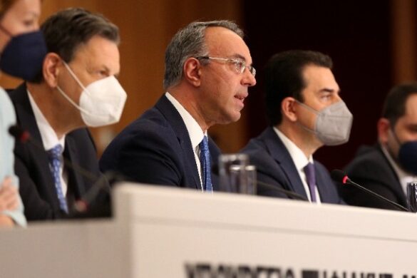 Ρεύμα: Στα 3,2 δισ. η επιδότηση στους λογαριασμούς ρεύματος – Ολα τα μέτρα