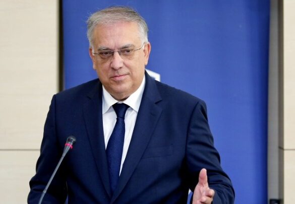 Θεοδωρικάκος: Δεν είναι αποδεκτές αυξήσεις 15% στα ασφάλιστρα Υγείας