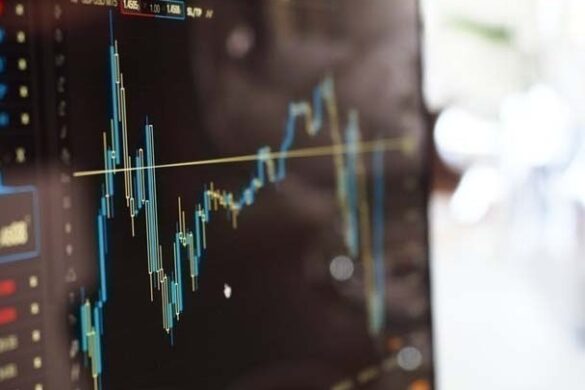 Στις αγορές από σήμερα, με νέο 15ετές ομόλογο, το Ελληνικό Δημόσιο