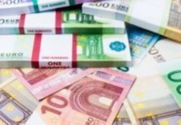 Yποχωρεί το ευρώ – Σταθερά τα ομόλογα