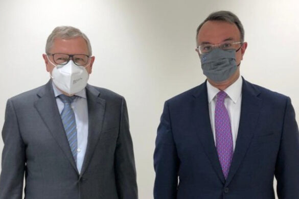 Συνάντηση Χρ.Σταϊκούρα – Κλ. Ρέγκλινγκ: Η ελληνική οικονομία μπορεί να αναπτυχθεί και πάλι έντονα