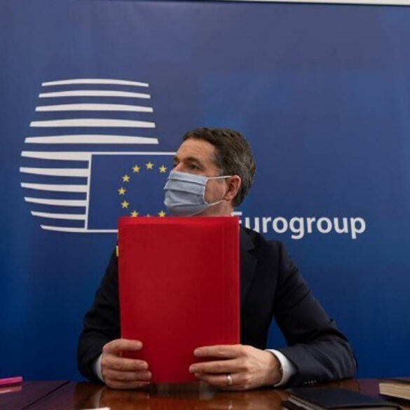 Π. Ντόναχιου: “Άριστη” η οικονομική πορεία της Ελλάδας – Το Eurogroup αναμένεται να αποδεσμεύσει ποσό 748 εκατ.ευρώ