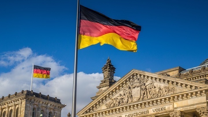 w19 131806w31141204w2862440germanyFlag800454