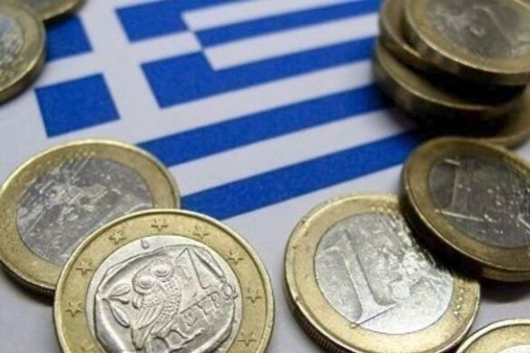 Τα δύο σενάρια για τον κατώτατο μισθό