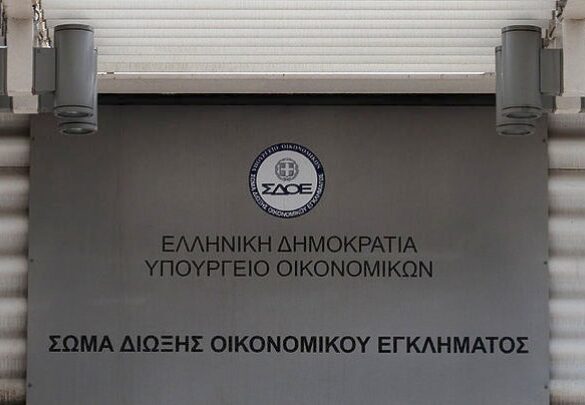 Πάτρα: Χειροπέδες σε επιχειρηματία για λαθρεμπόριο – Έφοδος του ΣΔΟΕ σε επιχείρηση στη ΒΙΠΕ