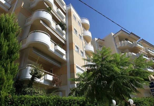 Νέο καθεστώς στις εξώσεις: Πότε φεύγει ο ενοικιαστής και πότε παίρνει πίσω το σπίτι ο ιδιοκτήτης