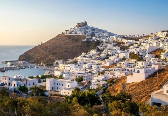 Ο Guardian ανακαλύπτει τα κρυμμένα μυστικά της Ελλάδας για μοναδικές διακοπές