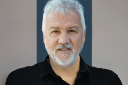 Ο συγγραφέας του “Σασμού”, Σπύρος Πετρουλάκης στην Πάτρα με το νέο του βιβλίο, “Καθαρμός”