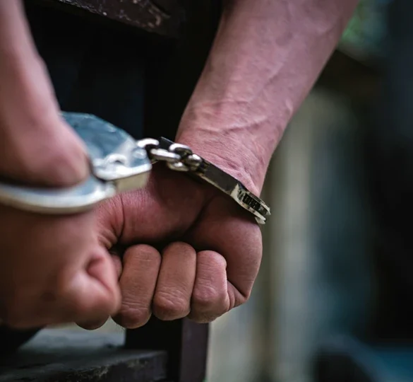 Κρήτη: Άντρας μπήκε γυμνός σε καμπίνα μαθητριών κατά τη διάρκεια σχολικής εκδρομής