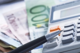Χρέη σε εφορία και ταμεία: Πότε ανοίγει η πλατφόρμα για τις 72 δόσεις