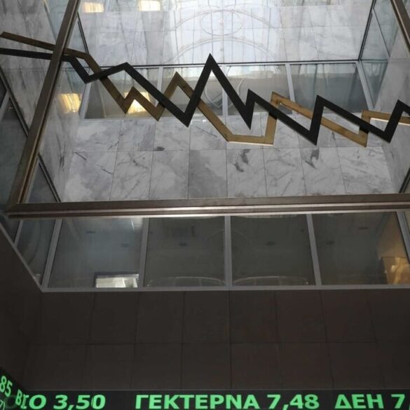 Άλμα στο Χρηματιστήριο Αθηνών με κέρδη πάνω από τις 1.020 μονάδες