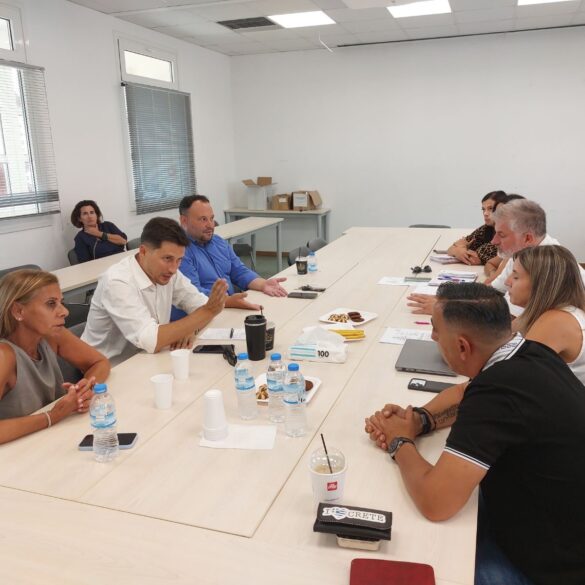 Πάτρα: Ο Παύλος Χρηστίδης με κλιμάκιο του ΠΑΣΟΚ συναντήθηκε με εργαζόμενους του ΕΑΠ