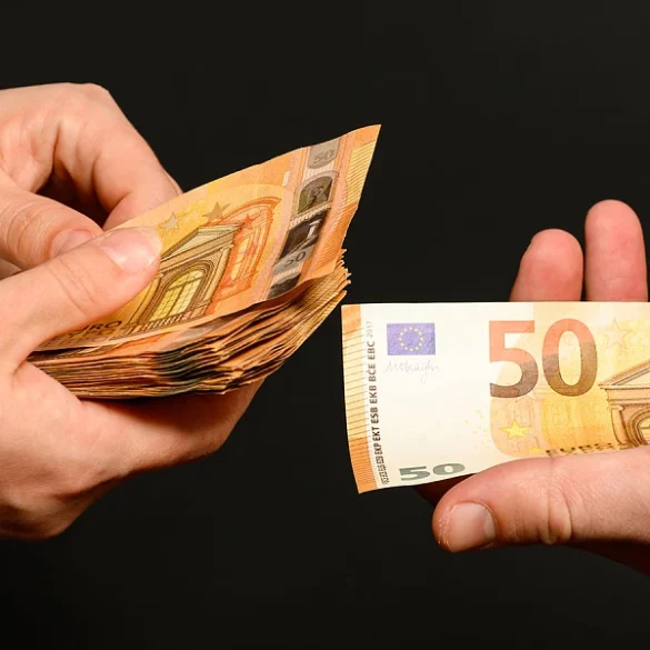 Πληρώνουν ζωοτροφές και φερτά υλικά σε όσους υπέβαλαν δήλωση, ενώ δόθηκε παράταση στις αιτήσεις