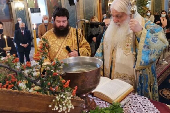 Εντός των Ναών ο Μέγας Αγιασμός των υδάτων