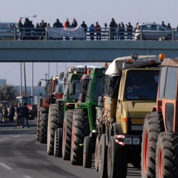 Στους δρόμους οι αγρότες της Αιτωλοακαρνανίας – Πού θα κάνουν μπλόκο σήμερα Πέμπτη