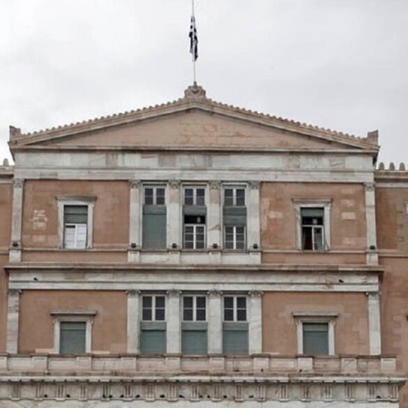 Ξεκινά στη Βουλή η συζήτηση του προσχεδίου του Προϋπολογισμού