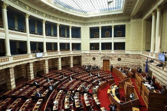 Βουλή: Κατατέθηκε το νομοσχέδιο για τη ρύθμιση οφειλών και παροχής δεύτερης ευκαιρίας – Τι προβλέπει