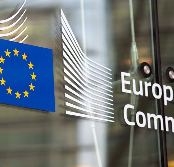 Η Επιτροπή προτείνει να επιταχυνθεί η ανάπτυξη άμεσων πληρωμών σε ευρώ