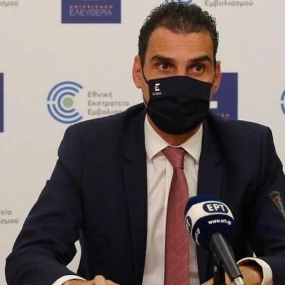 Μ. Θεμιστοκλέους: Ανάπτυξη ομάδων κινητών συνεργείων για τον κατ’ οίκον εμβολιασμό πολιτών απομακρυσμένων περιοχών και ειδικών πληθυσμών