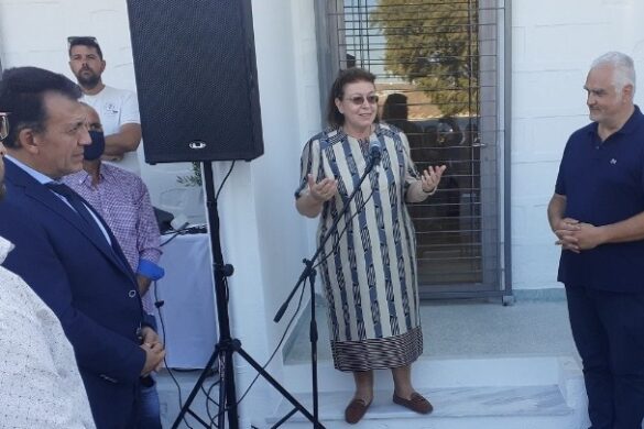 ΥΠΠΟΑ: Η Λ. Μενδώνη εγκαινίασε στη Σέριφο το Μουσείο «Περσεύς» στο κτήριο του ιστορικού Ξενία