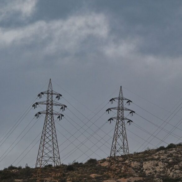 Λογαριασμοί ρεύματος: Η χαμηλότερη τιμή κιλοβατώρας, το χαμηλότερο πάγιο και η μεγαλύτερη έκπτωση