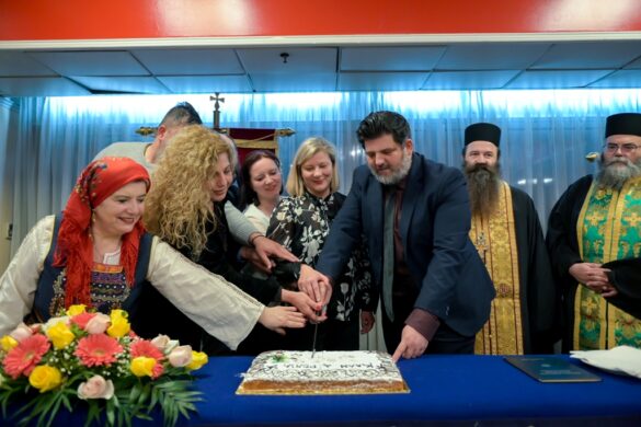 Η δημοτική αρχή σε εκδηλώσεις κοπής Πρωτοχρονιάτικης πίτας συλλόγων