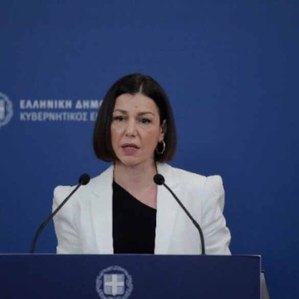 Αρ.Πελώνη: Η υποχρεωτικότητα του εμβολιασμού δεν θα συνδέεται με απολύσεις