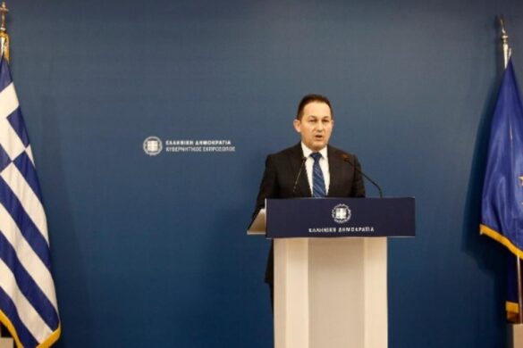 Στ. Πέτσας: Κλειστά έως 7 Ιανουάριου, σχολεία, εστίαση, ψυχαγωγία και δικαστήρια
