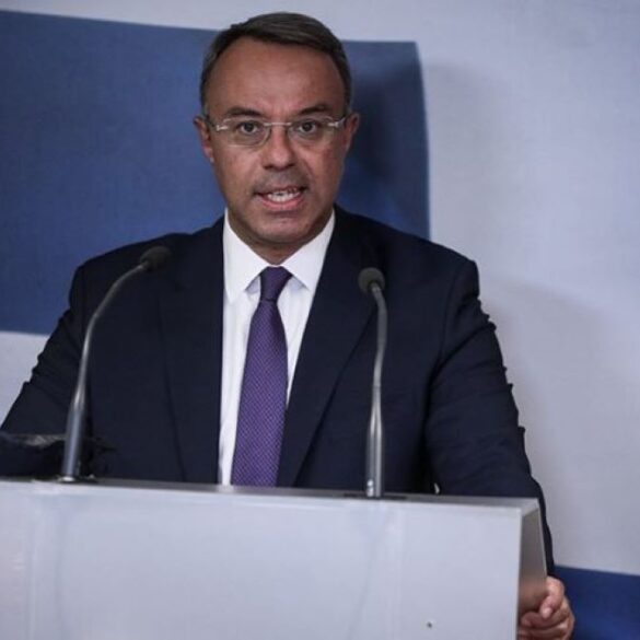 H εξειδίκευση των οικονομικών μέτρων από τον Χρήστο Σταϊκούρα